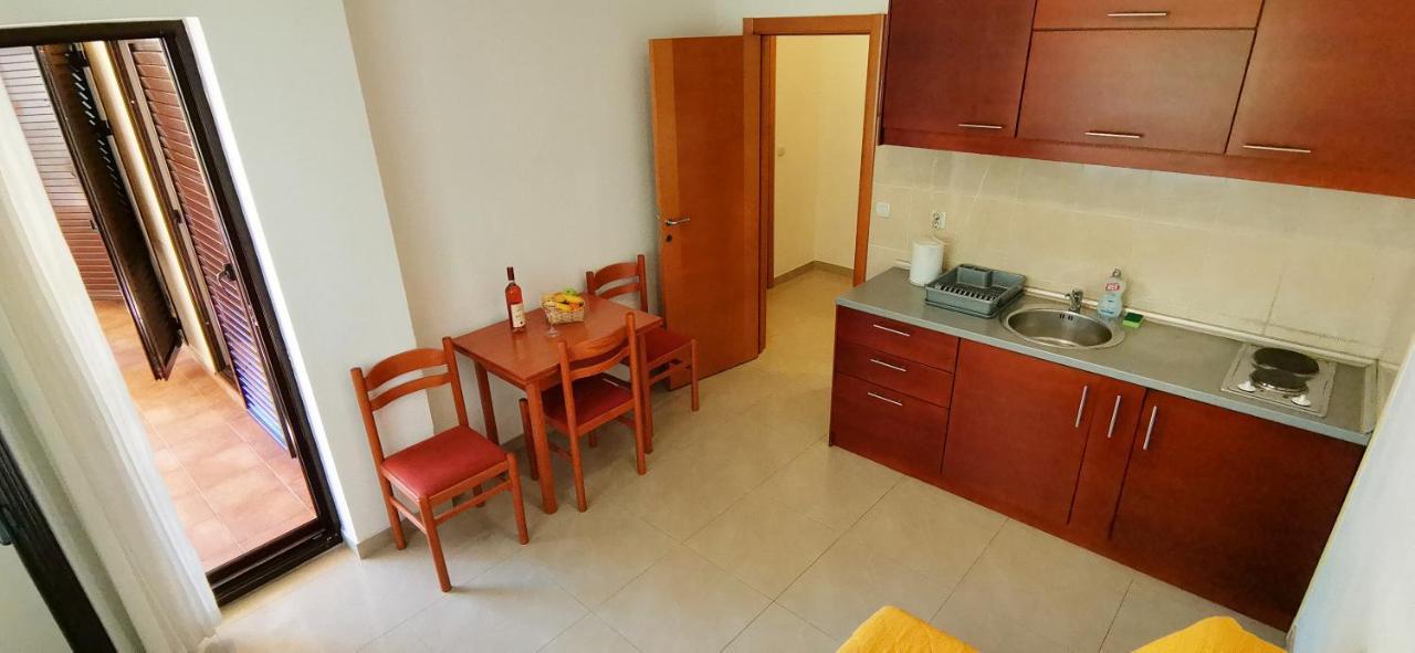 Apartments And Rooms Marija Budva Exterior photo