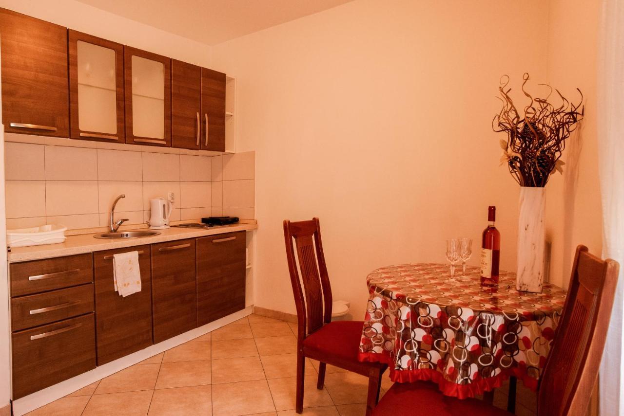 Apartments And Rooms Marija Budva Exterior photo