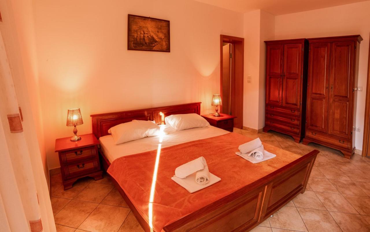 Apartments And Rooms Marija Budva Exterior photo