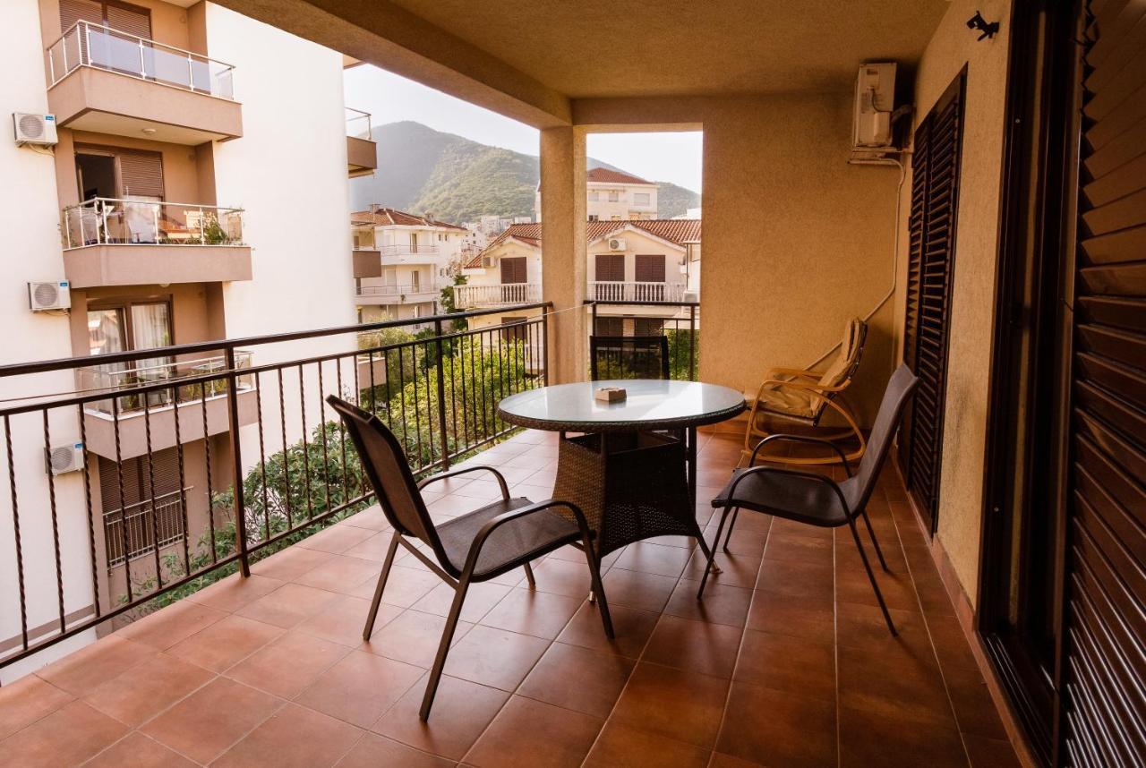 Apartments And Rooms Marija Budva Exterior photo